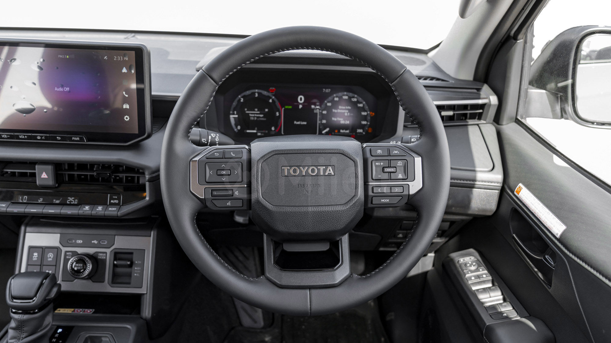 
								(RHD) TOYOTA HILUX TRAVO OVERLAND PLUS 2.8D AT MY2026 – White full									