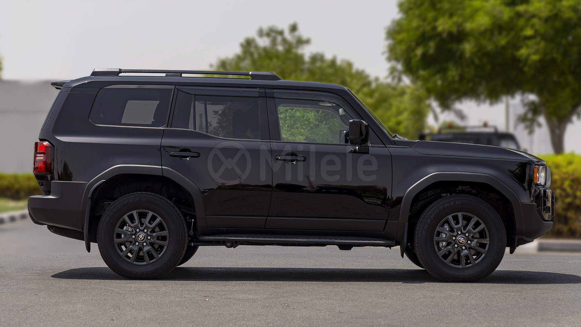 
								(RHD) TOYOTA PRADO 250 VX 2.8D AT MY2025 – BLACK full									