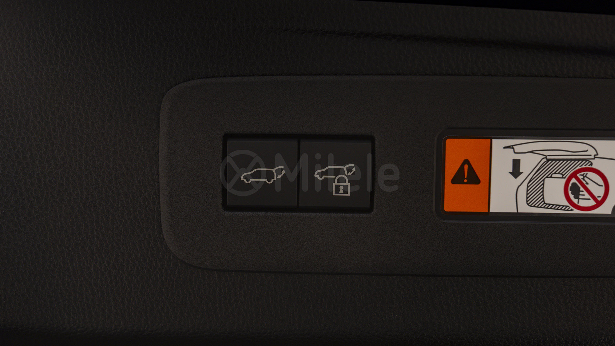 
								(RHD) TOYOTA PRADO 250 VX 2.8D AT MY2025 – BLACK full									