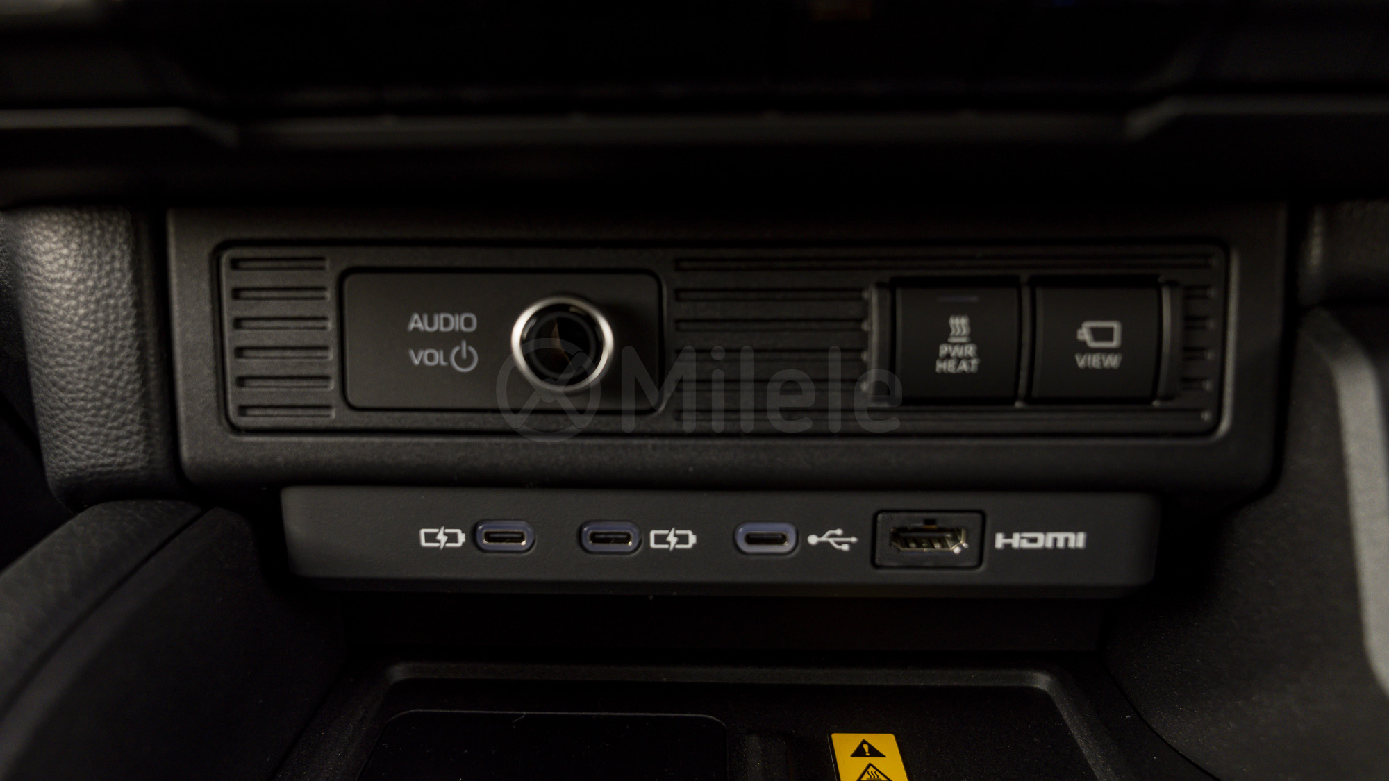 
								(RHD) TOYOTA PRADO 250 VX 2.8D AT MY2025 – BLACK full									