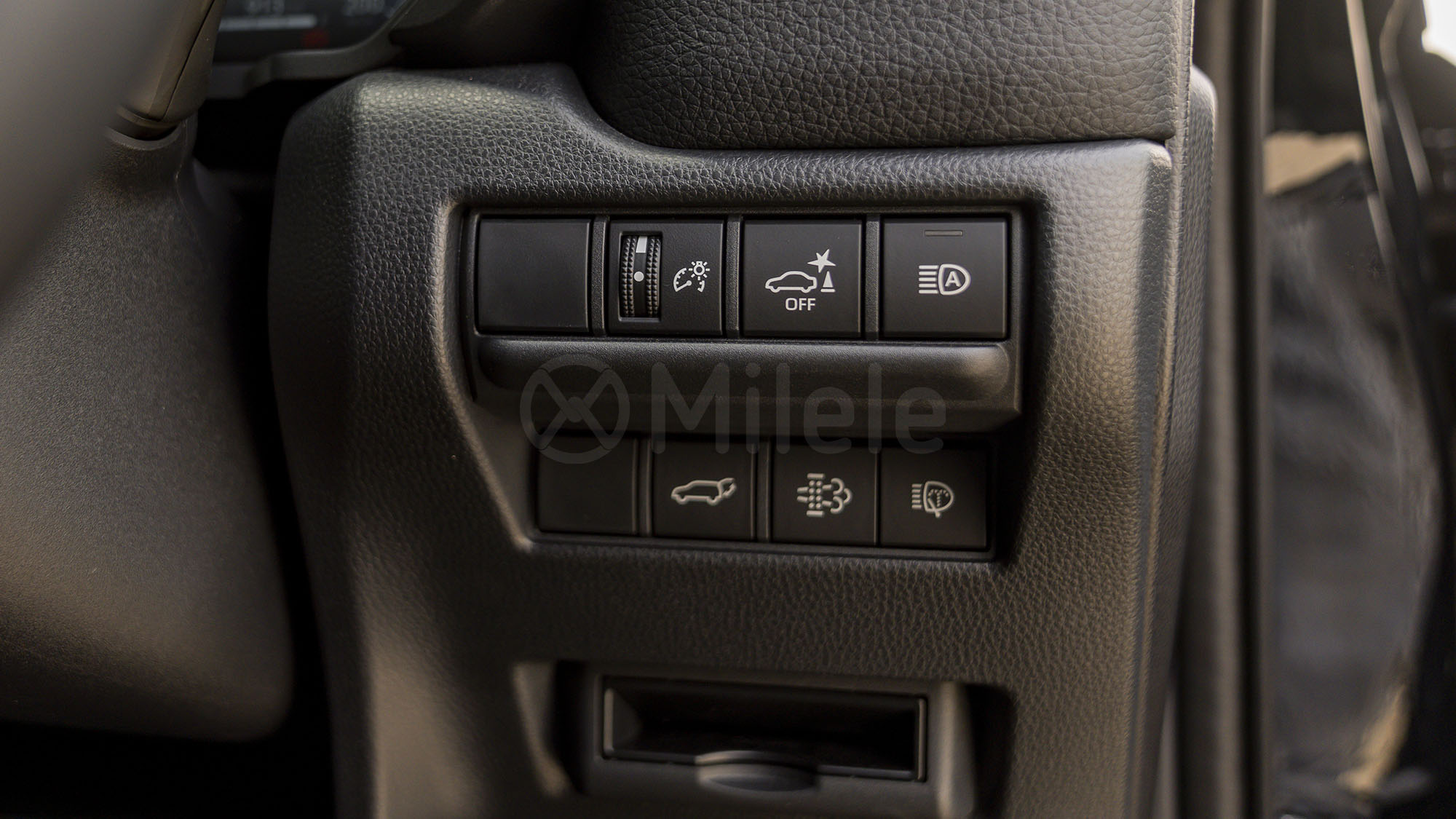 
								(RHD) TOYOTA PRADO 250 KAKADU 2.8D AT 4X4 MY2025 – BLACK full									