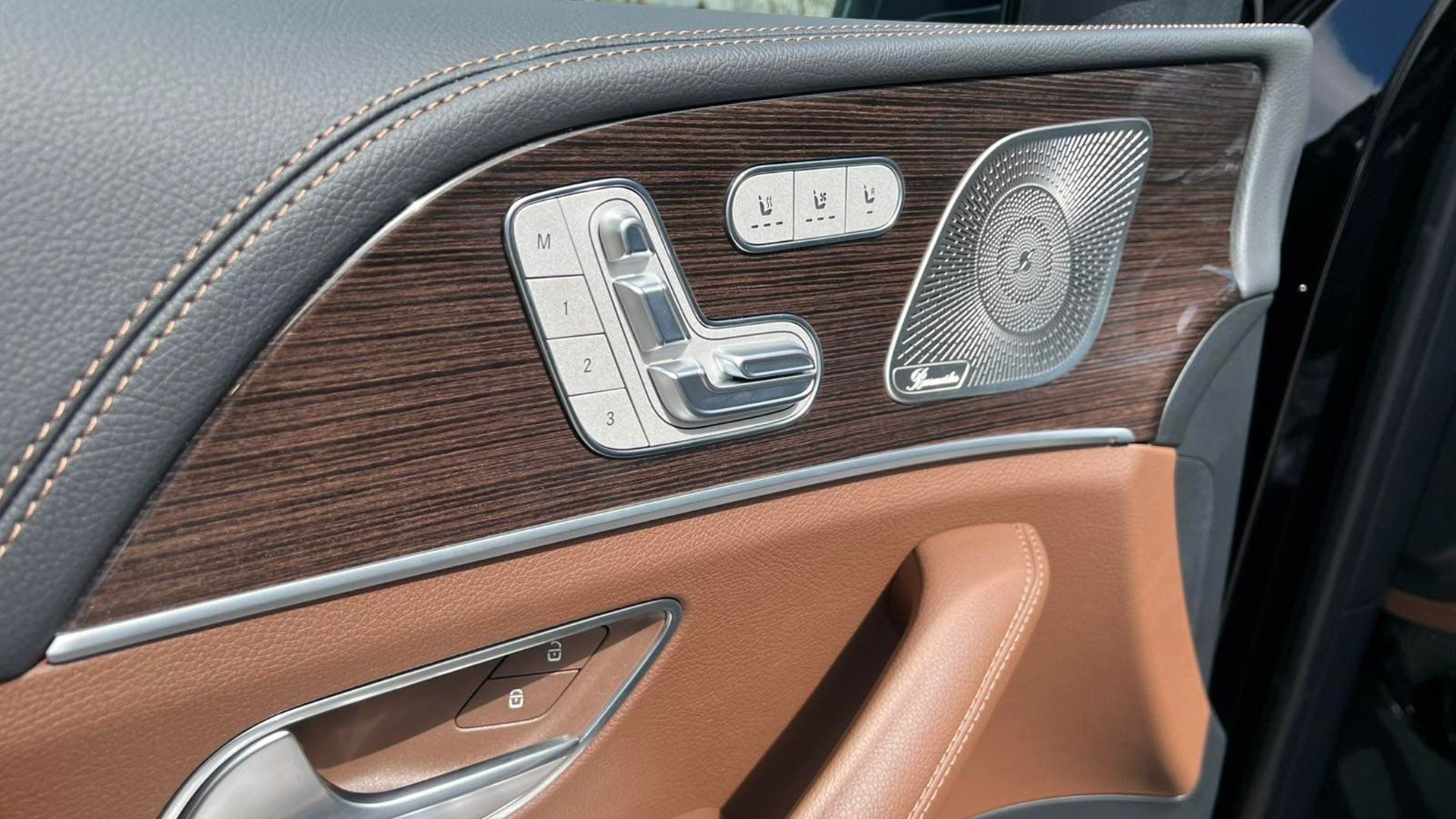 
								(LHD) MERCEDES-BENZ GLS460 4MATIC 3.0P AT MY2025 – COMING SOON full									