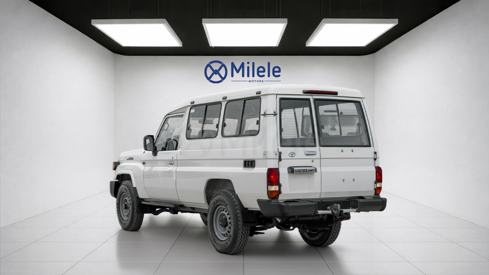 
(LHD) TOYOTA LAND CRUISER 78 2.8D AT 4X4 MY2025 – WHITE full									