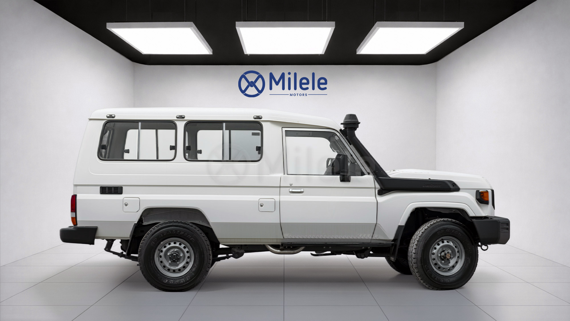 
(LHD) TOYOTA LAND CRUISER 78 2.8D AT 4X4 MY2025 – WHITE full									