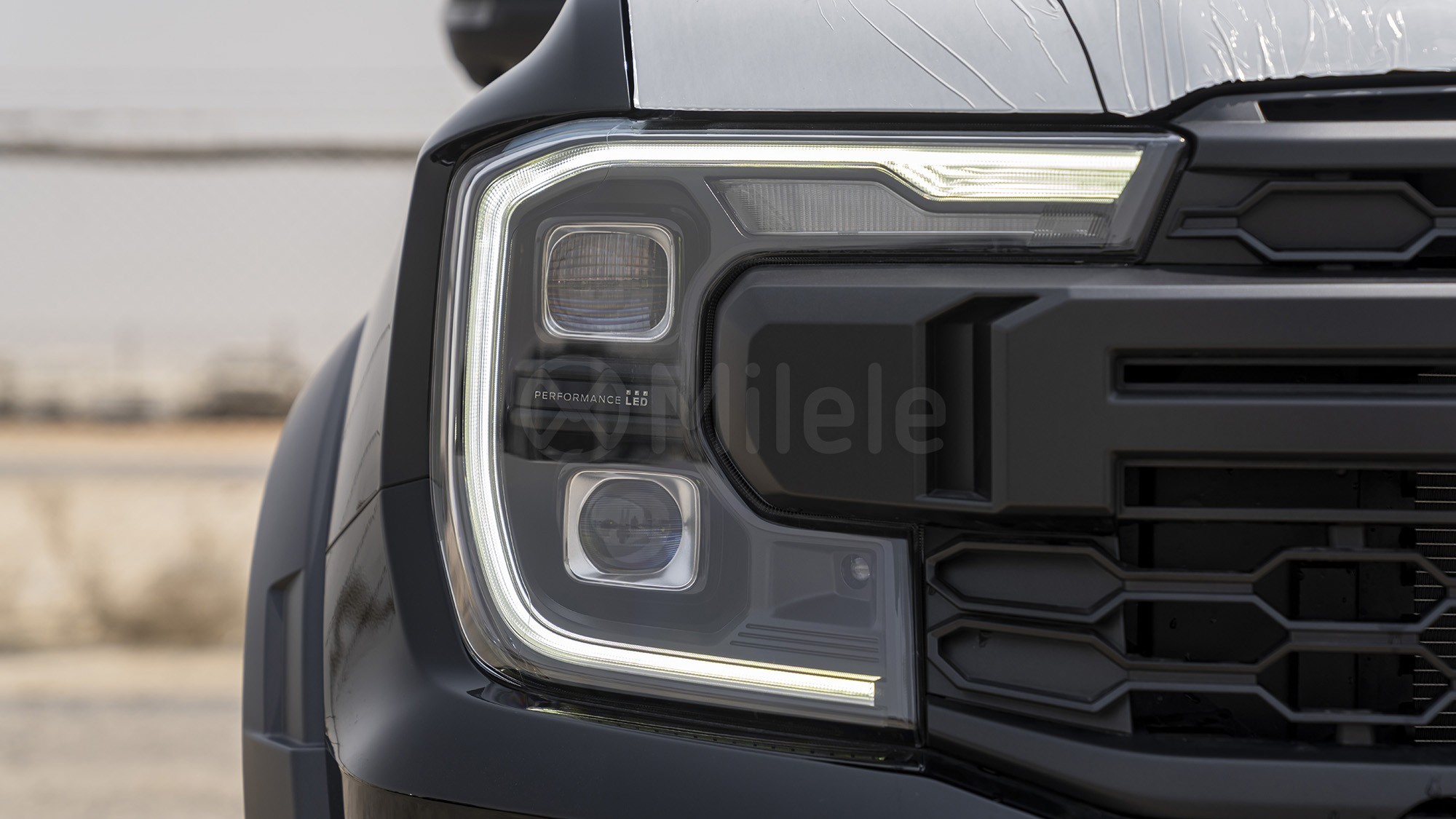 
(LHD) FORD RANGER RAPTOR 2.0D AT MY2025 – ABSOLUTE BLACK full									