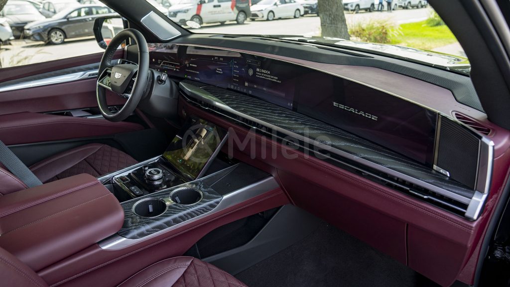 (LHD) ESCALADE SPORT 6.2P AT MY2025 – BLACK RAVEN
