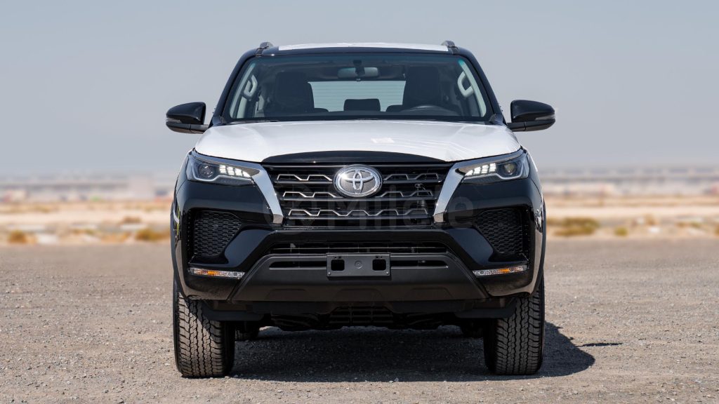 (LHD) FORTUNER 2.7P AT 4X4 MY2025 – ATTITUDEBLACK