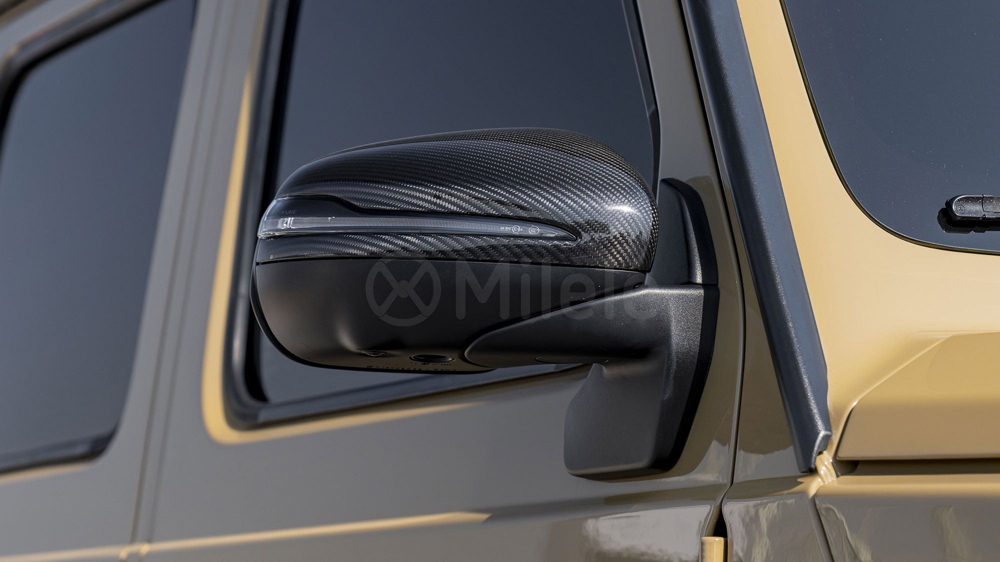 
(LHD) MERCEDES-BENZ G63 BRABUS 800 4.0P AT MY2019 – BEIGE full									