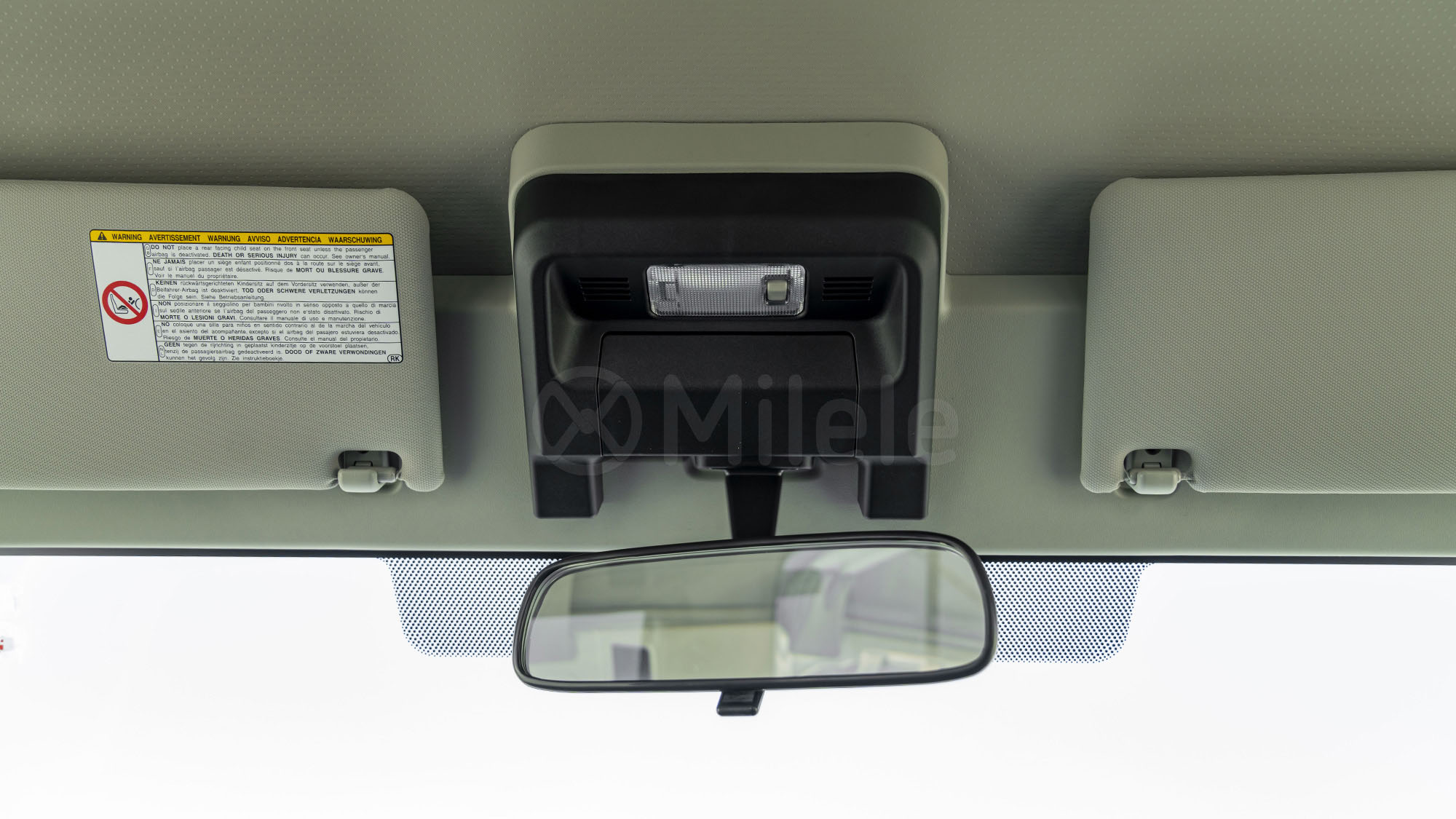 
(LHD) TOYOTA LAND CRUISER 78 2.8D AT 4X4 MY2025 – WHITE full									