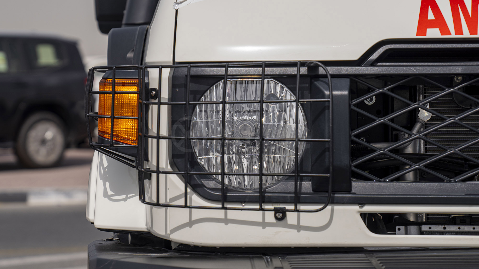 
(LHD) TOYOTA LC78 4.2D MT MY2025 – WHITE full									
