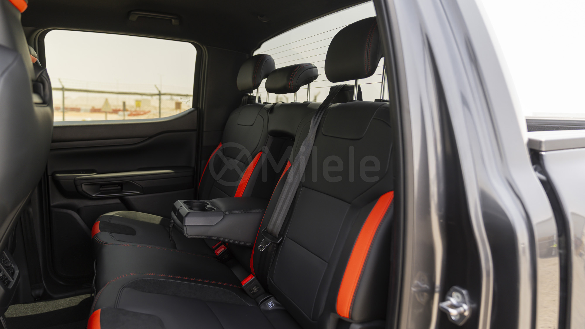 
(LHD) FORD RANGER RAPTOR 2.0D AT MY2025 – METEOR GREY full									