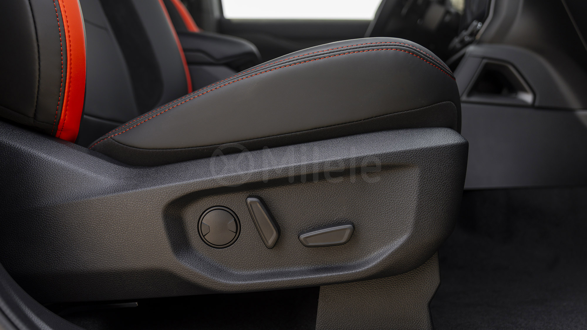 
(LHD) FORD RANGER RAPTOR 2.0D AT MY2025 – GREY full									