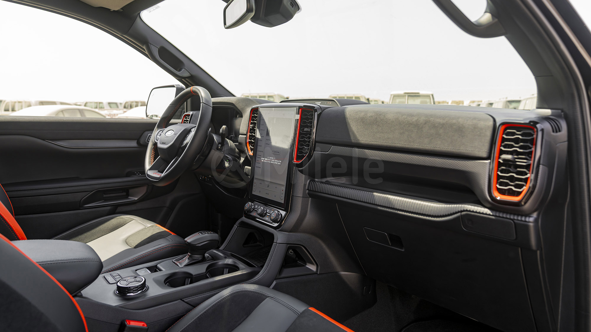 
(LHD) FORD RANGER RAPTOR 2.0D AT MY2025 – BLACK full									