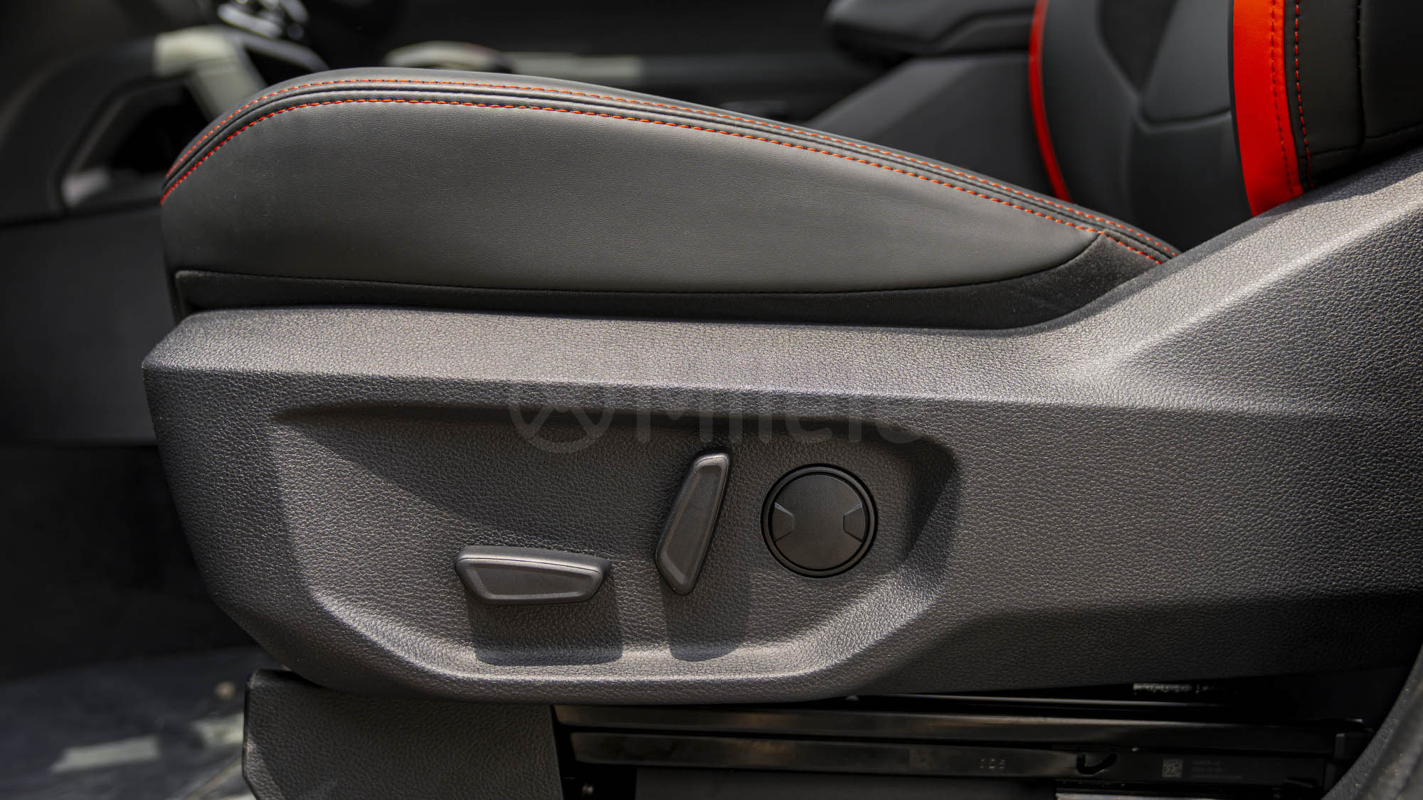 
(LHD) FORD RANGER RAPTOR 2.0D AT MY2025 – GREY full									