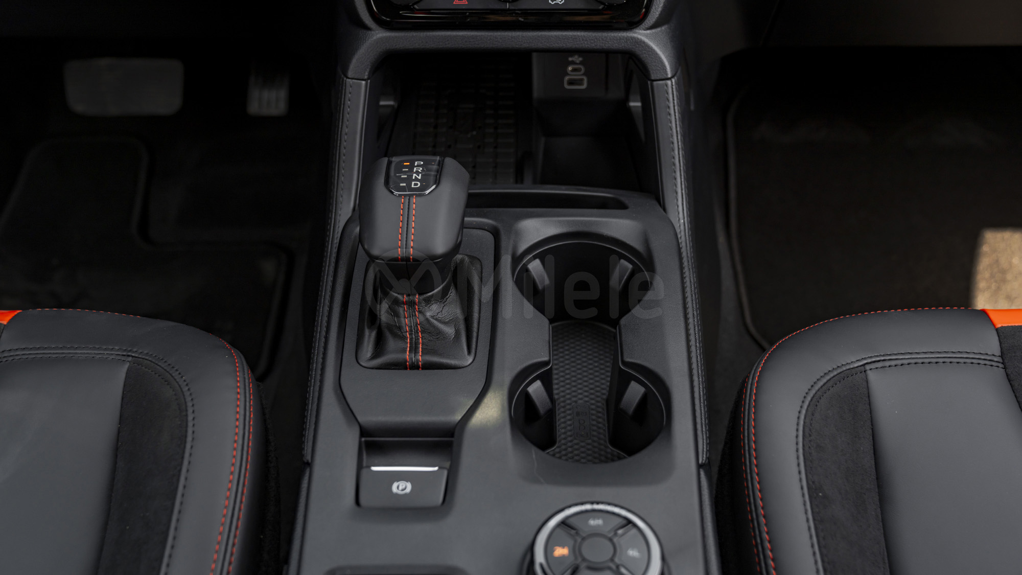 
(LHD) FORD RANGER RAPTOR 2.0D AT MY2025 – BLACK full									
