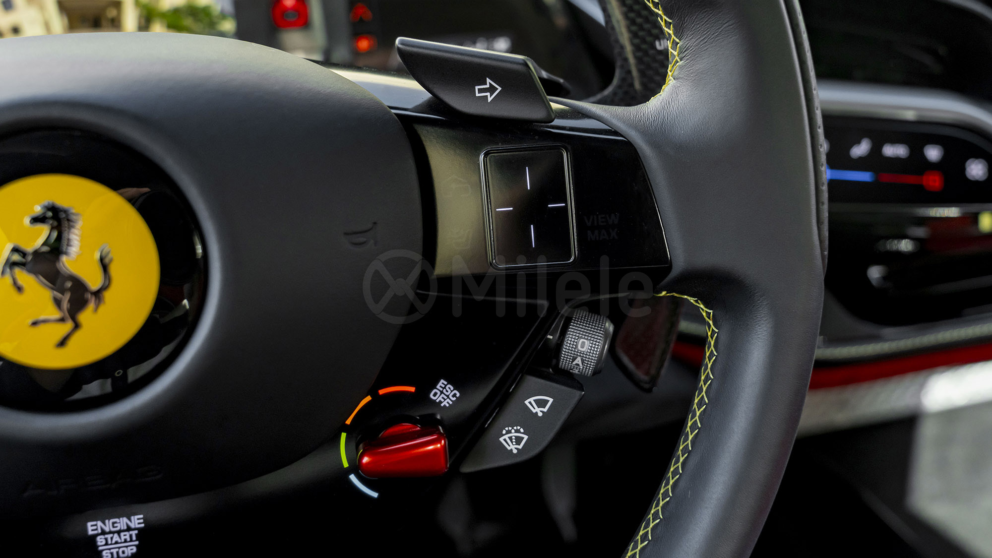 
(LHD) FERRARI SF90 SPIDER ASSETO FIORANO 4.0P AT MY2023 – BEIGE full									