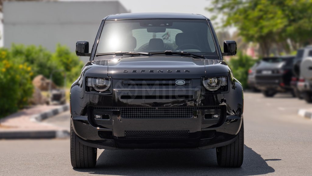 (LHD) LAND ROVER DEFENDER 110 P525 V8 5.0P AT MY2025 – BLACK