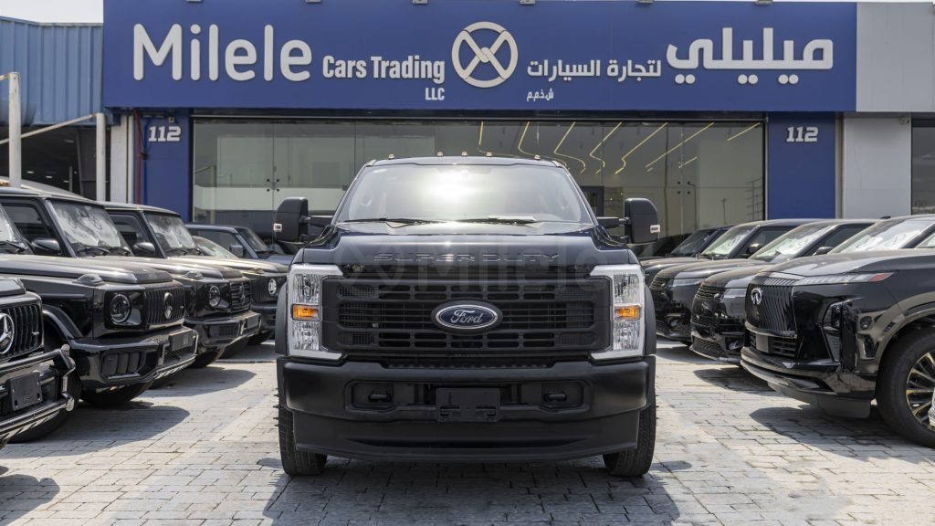 (LHD) FORD F-550 6.7D AT MY2025 – AGATE BLACK