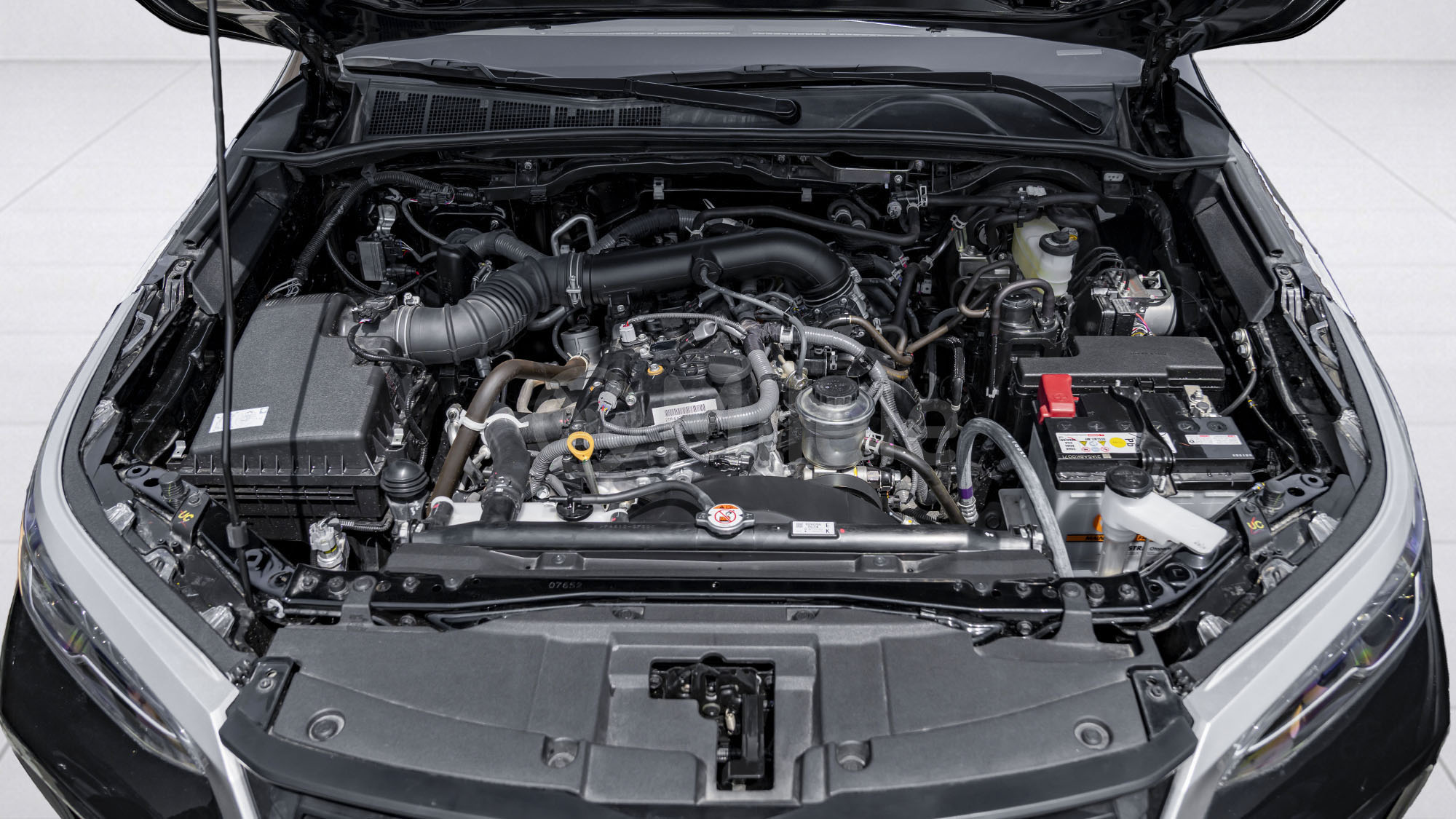 
(LHD) TOYOTA FORTUNER 2.7P AT 4X4 MY2026 – BLACK full									