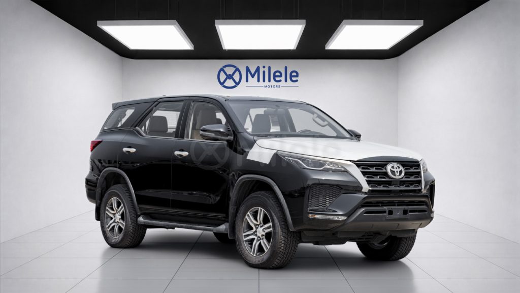 (LHD) TOYOTA FORTUNER 2.7P AT 4X4 MY2026 – BLACK