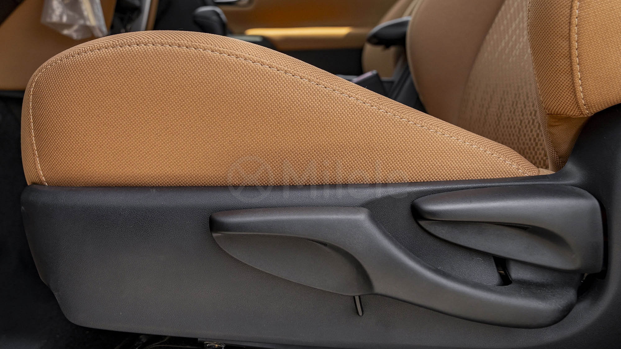 
(LHD) TOYOTA FORTUNER 2.7P AT 4X4 MY2026 – BLACK full									