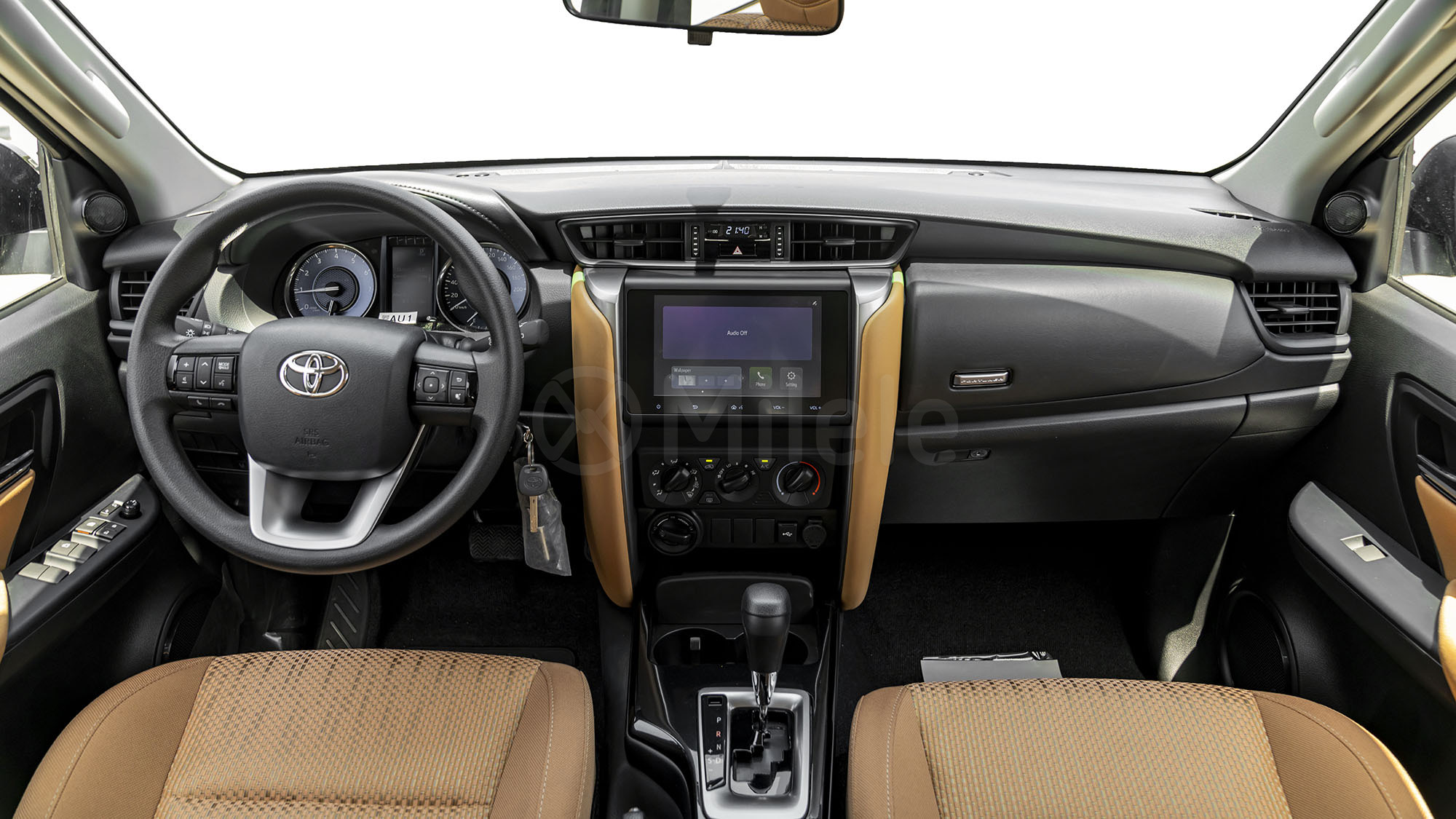 
(LHD) TOYOTA FORTUNER 2.7P AT 4X4 MY2026 – BLACK full									