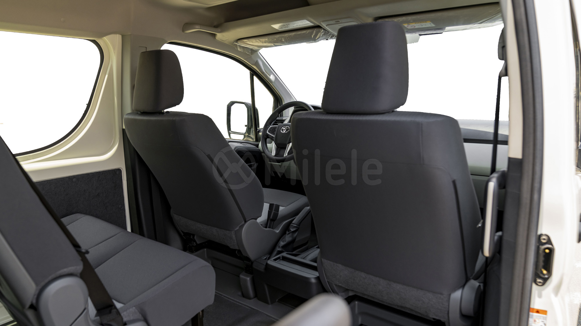 
(LHD) TOYOTA HIACE HR 3.5P MT RWD 13 SEATER MY2026 – WHITE full									