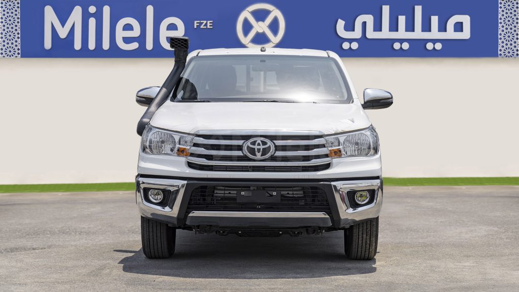 (LHD) TOYOTA HILUX DC 2.4D MT 4X2 P.WINDOW MY2025 – WHITE