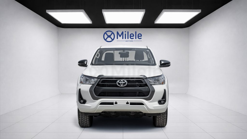 (LHD) TOYOTA HILUX DC 2.7P AT 4X4 MY2026 – WHITE