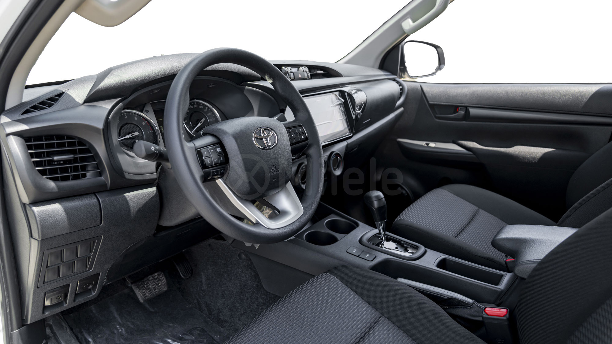 
(LHD) TOYOTA HILUX DC 2.7P AT 4X4 MY2026 – WHITE full									