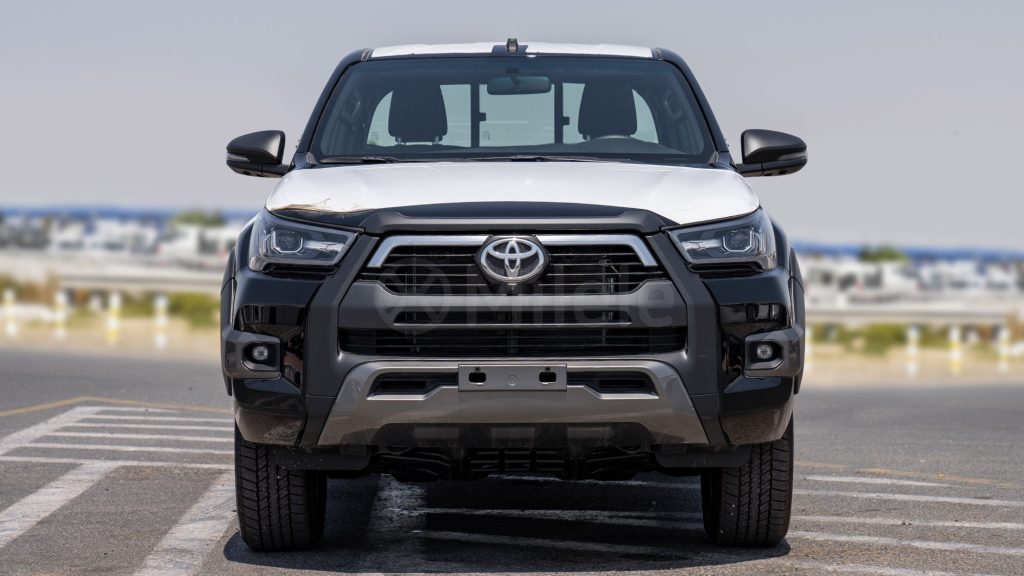 (LHD) TOYOTA HILUX DC Adventure 4.0P AT 4X4 MY2025 – BLACK