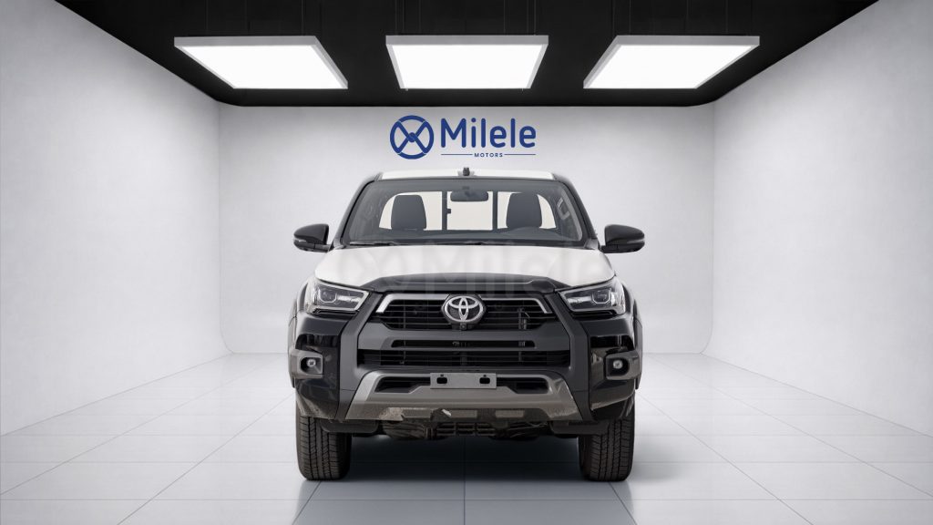 (LHD) TOYOTA HILUX DC ADVENTURE 4.0P AT 4X4 MY2025 – BLACK