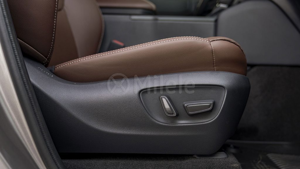 (LHD) TOYOTA PRADO 250 PREMIUM 2.4PH AT MY2024 – BRONZE