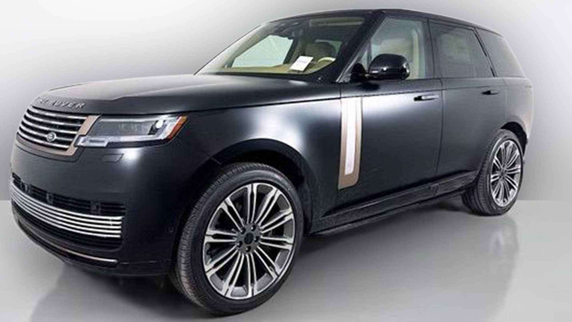 
(LHD) LAND ROVER RANGE ROVER SV 4.4P AT MY2026 – COMING SOON full									