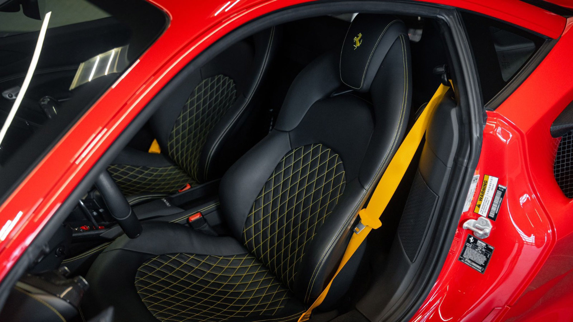 
(LHD) FERRARI F8 TRIBUTO 3.9P AT MY2021 – COMING SOON full									