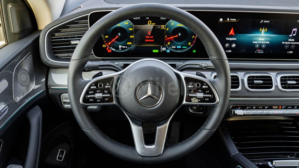 (LHD) GLE COUPE 450 3.0P AT 4MATIC 2023 – Polar White