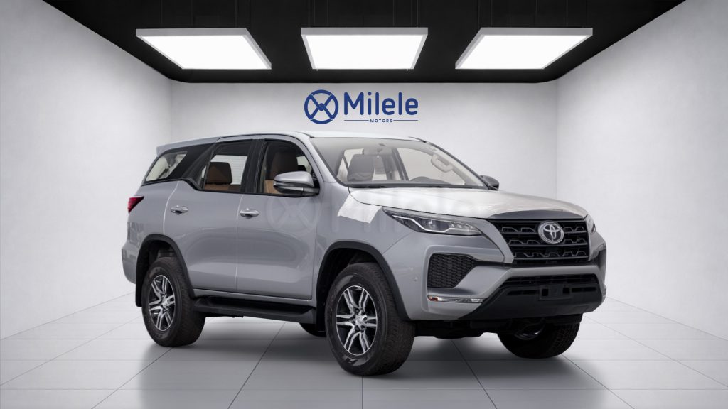 (LHD) TOYOTA FORTUNER 2.7P AT 4X4 MY2026 – SILVER