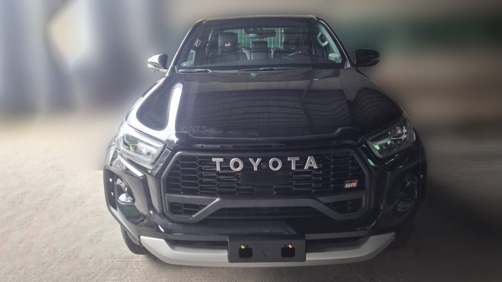 (LHD) TOYOTA HILUX DC GR SPORT 2.8D AT MY2026 – COMING SOON