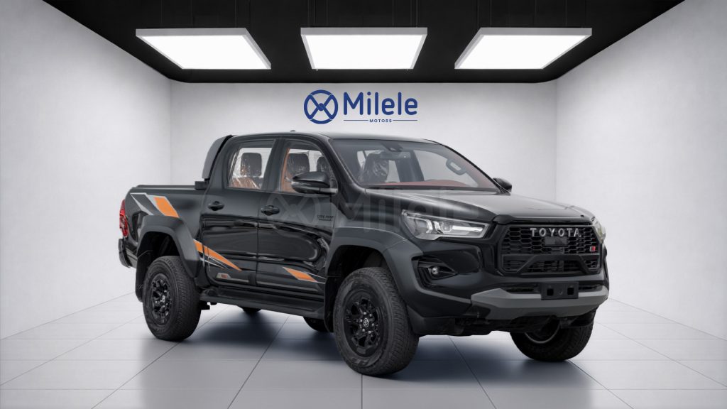 (LHD) TOYOTA HILUX DC GR SPORT CUSTOM INTERIOR 2.8D AT 4X4 MY2025 – BLACK