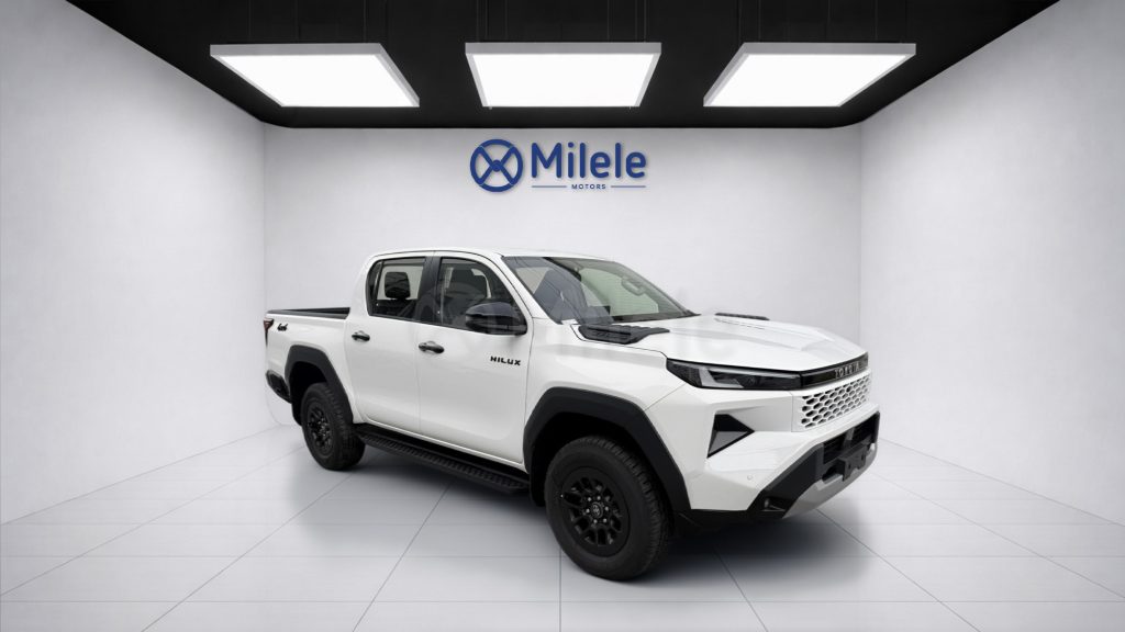 (RHD) TOYOTA HILUX DC VX 2.8D AT 4X4 – WHITE