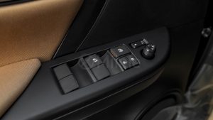 LFORTUNER2.7P 25 Black Chamois 26 1 Copy
