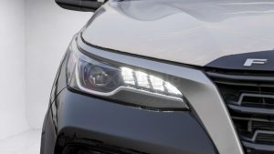 LFORTUNER2.7P 25 Black Chamois 26 24 Copy