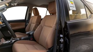 LFORTUNER2.7P 25 Black Chamois 26 5 Copy