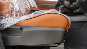 LHILUXDC2.8D 42E Black Brown 25 11 Copy