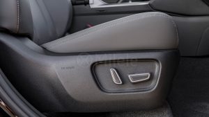 TOYOTA RAV4 FACELIFT BLACK 13 Copy