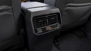 TOYOTA RAV4 FACELIFT BLACK 19 Copy