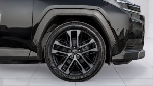 TOYOTA RAV4 FACELIFT BLACK 6 Copy